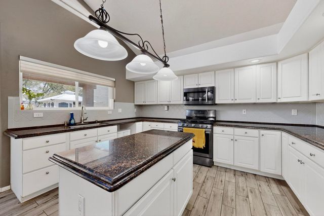 10339 Durham, Albuquerque, NM 87114