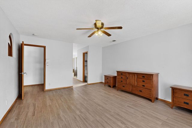10339 Durham, Albuquerque, NM 87114