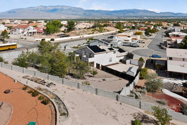 10339 Durham, Albuquerque, NM 87114