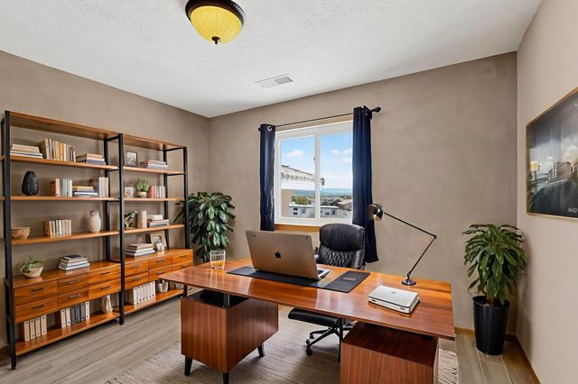 10339 Durham, Albuquerque, NM 87114