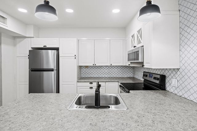 1717 E Union Hills Drive 1035, Phoenix, AZ 85024