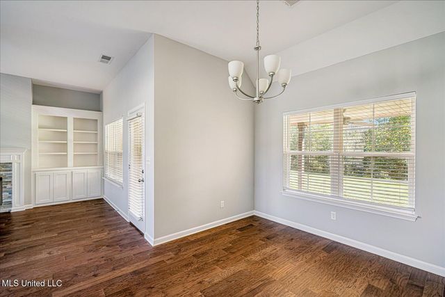 3814 E Dawnwood Circle, Southaven, MS 38672