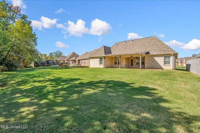 3814 E Dawnwood Circle, Southaven, MS 38672