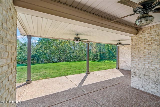 3814 E Dawnwood Circle, Southaven, MS 38672