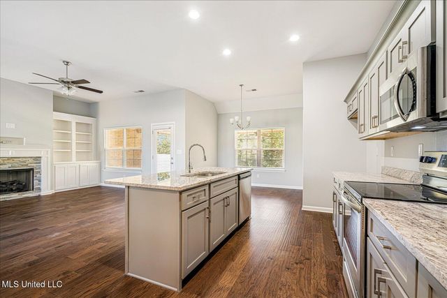 3814 E Dawnwood Circle, Southaven, MS 38672