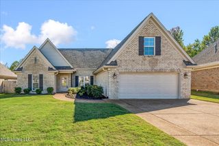 3814 E Dawnwood Circle, Southaven, MS 38672