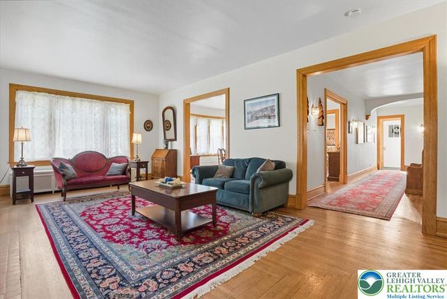 8 Lentz Avenue, Lehighton Boro, PA 18235