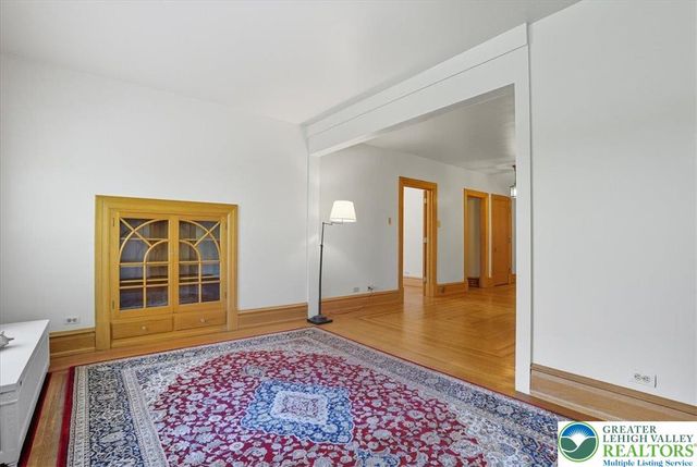 8 Lentz Avenue, Lehighton Boro, PA 18235