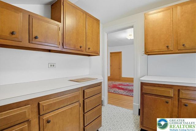 8 Lentz Avenue, Lehighton Boro, PA 18235