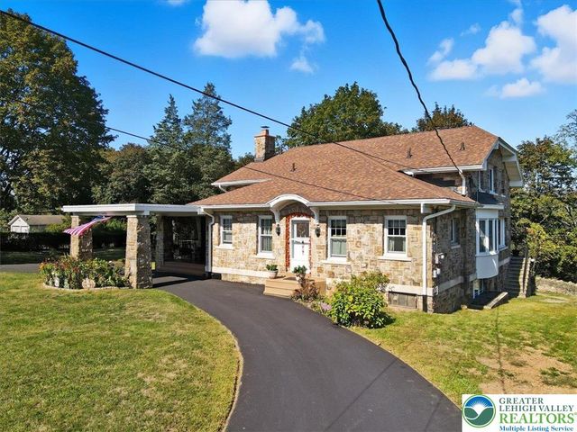 8 Lentz Avenue, Lehighton Boro, PA 18235