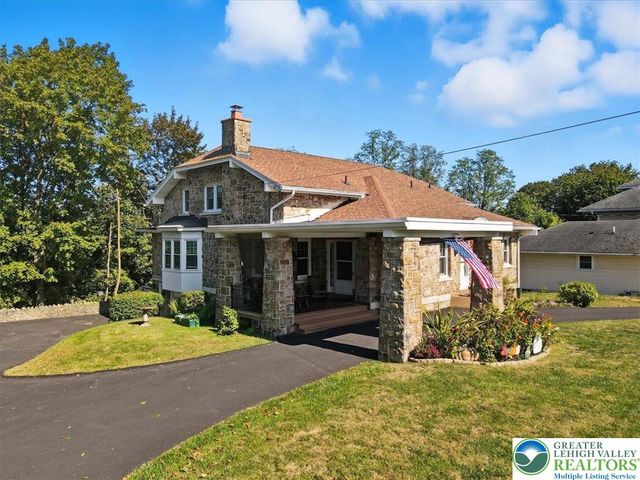 8 Lentz Avenue, Lehighton Boro, PA 18235