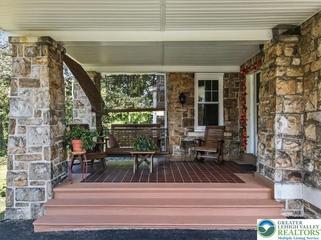 8 Lentz Avenue, Lehighton Boro, PA 18235