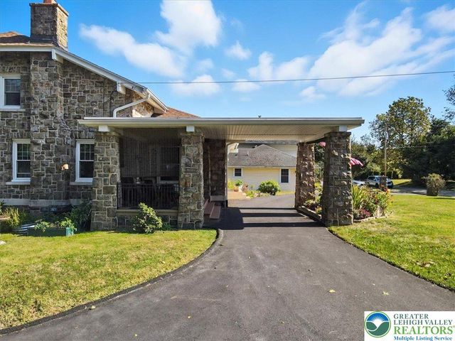 8 Lentz Avenue, Lehighton Boro, PA 18235