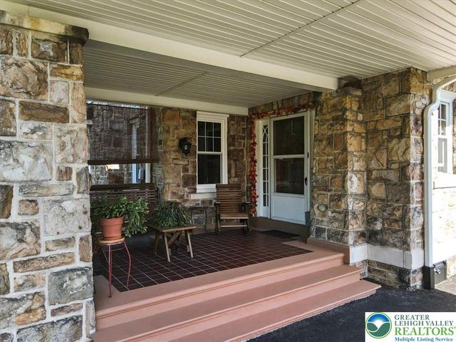 8 Lentz Avenue, Lehighton Boro, PA 18235