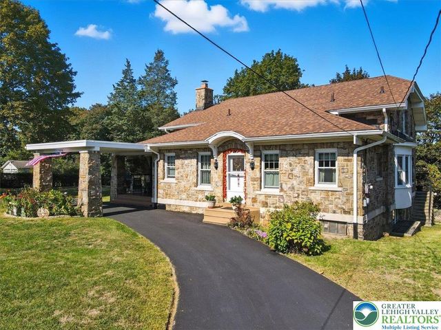 8 Lentz Avenue, Lehighton Boro, PA 18235