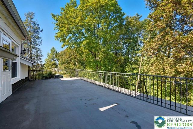 8 Lentz Avenue, Lehighton Boro, PA 18235