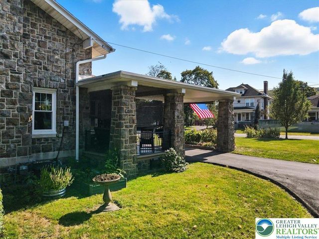 8 Lentz Avenue, Lehighton Boro, PA 18235