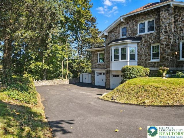8 Lentz Avenue, Lehighton Boro, PA 18235