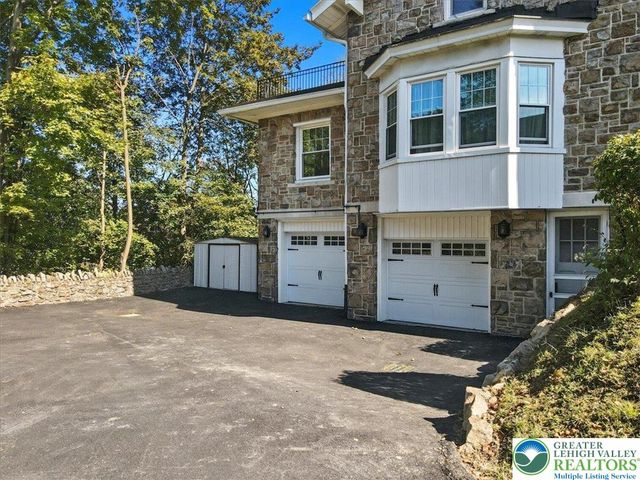 8 Lentz Avenue, Lehighton Boro, PA 18235