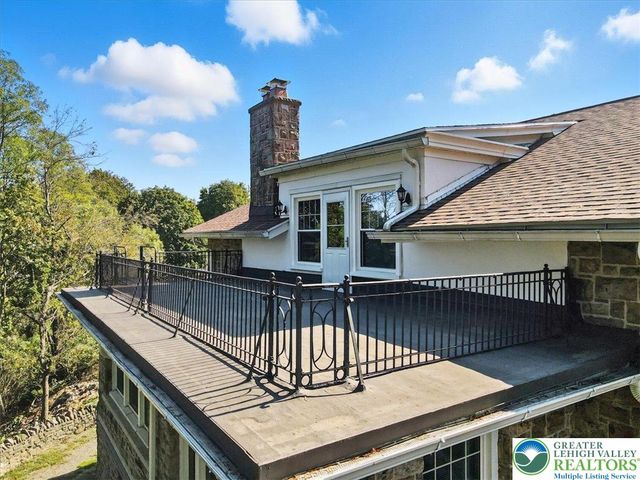 8 Lentz Avenue, Lehighton Boro, PA 18235