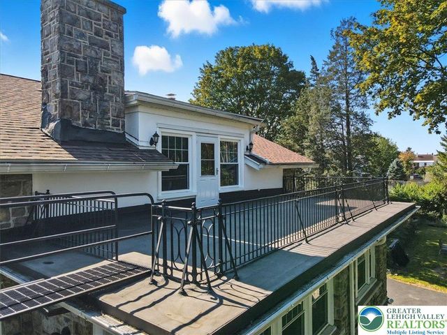 8 Lentz Avenue, Lehighton Boro, PA 18235