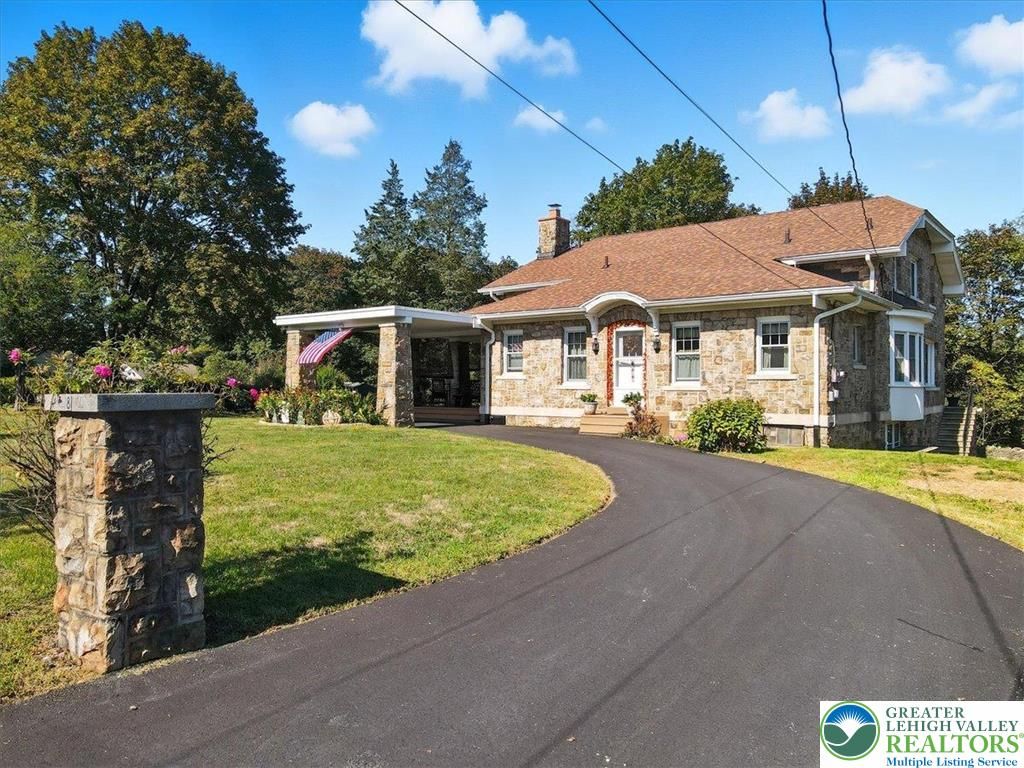 8 Lentz Avenue, Lehighton Boro, PA 18235