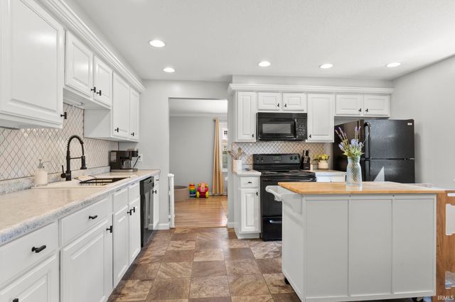 7339 Bellwood Drive, Fort Wayne, IN 46815