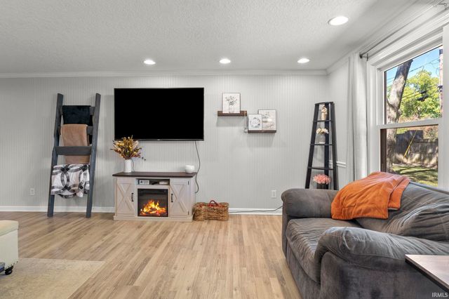 7339 Bellwood Drive, Fort Wayne, IN 46815