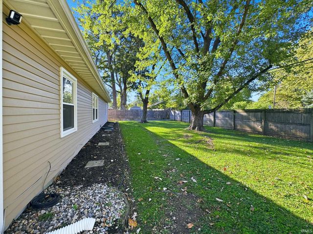 7339 Bellwood Drive, Fort Wayne, IN 46815