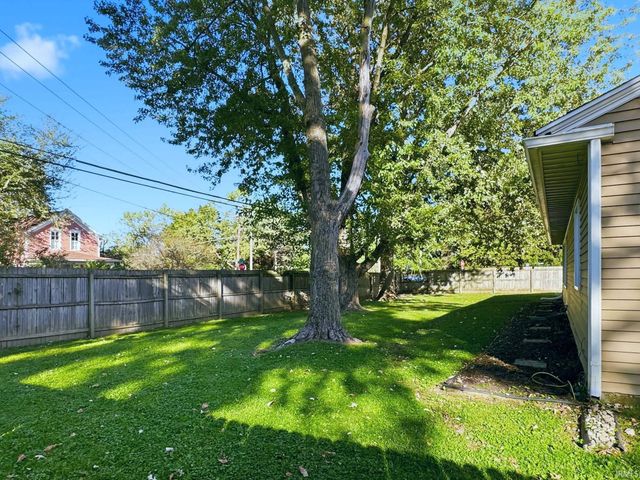7339 Bellwood Drive, Fort Wayne, IN 46815