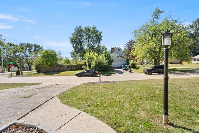 7339 Bellwood Drive, Fort Wayne, IN 46815