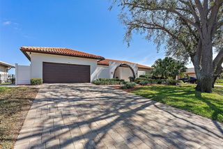 4901 LANSING ST NE, St Petersburg, FL 33703