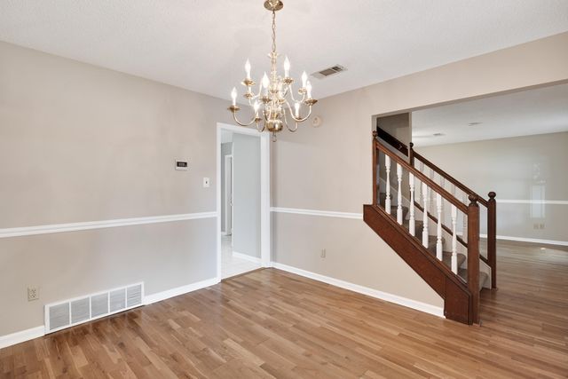 1447 HOWLING DR, Collierville, TN 38017