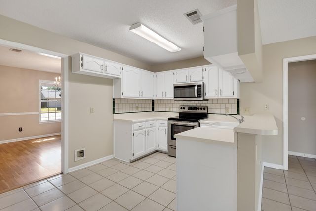 1447 HOWLING DR, Collierville, TN 38017