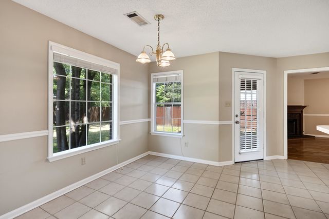 1447 HOWLING DR, Collierville, TN 38017