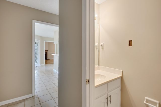 1447 HOWLING DR, Collierville, TN 38017