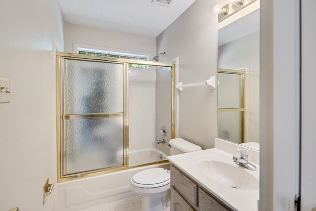 1447 HOWLING DR, Collierville, TN 38017