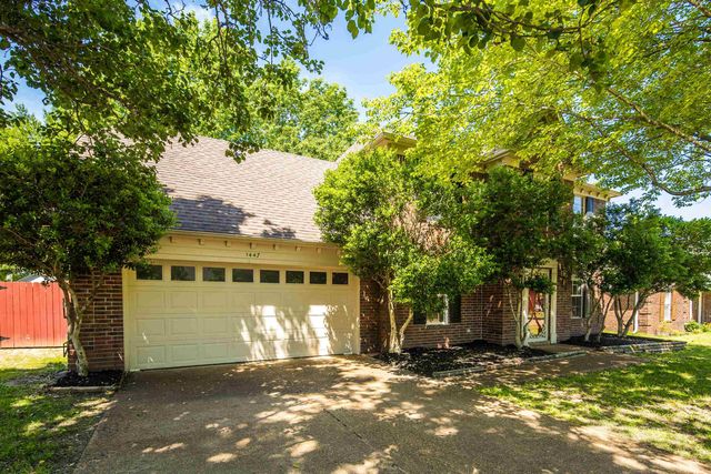 1447 HOWLING DR, Collierville, TN 38017