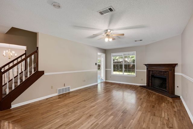 1447 HOWLING DR, Collierville, TN 38017