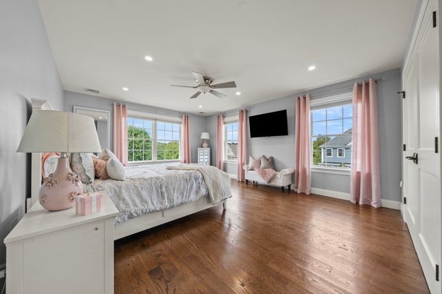 2 Oneil Way, Saugus, MA 01906