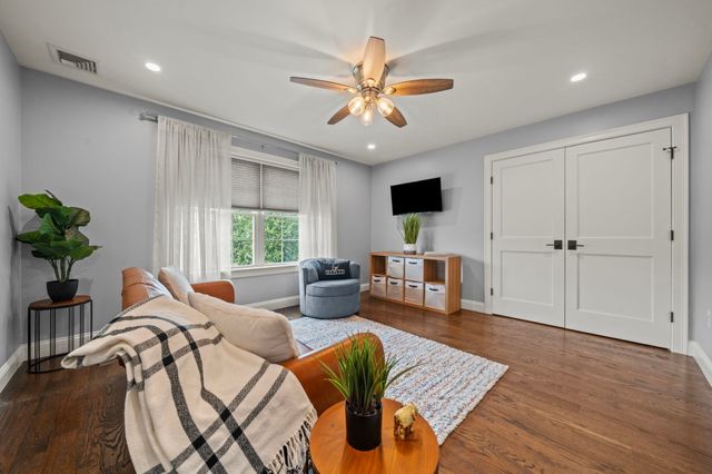 2 Oneil Way, Saugus, MA 01906