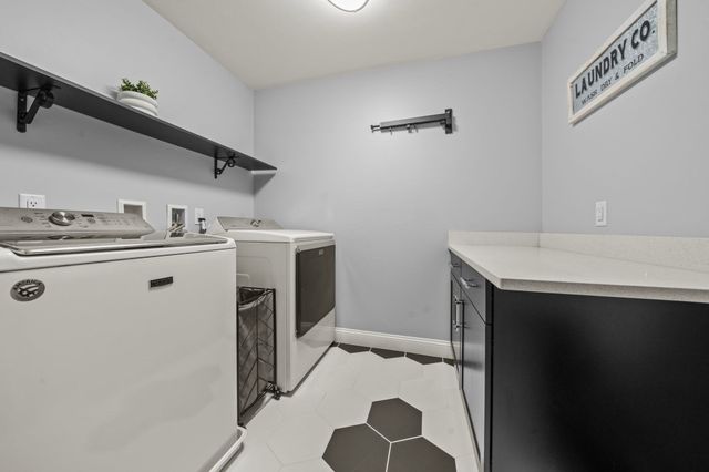 2 Oneil Way, Saugus, MA 01906