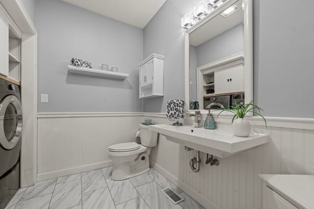 2 Oneil Way, Saugus, MA 01906