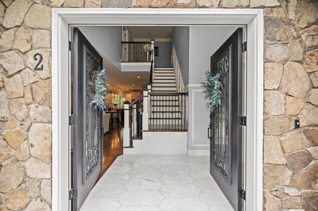 2 Oneil Way, Saugus, MA 01906