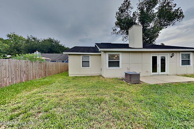 1351 TROTTERS WALK Way, Jacksonville, FL 32225