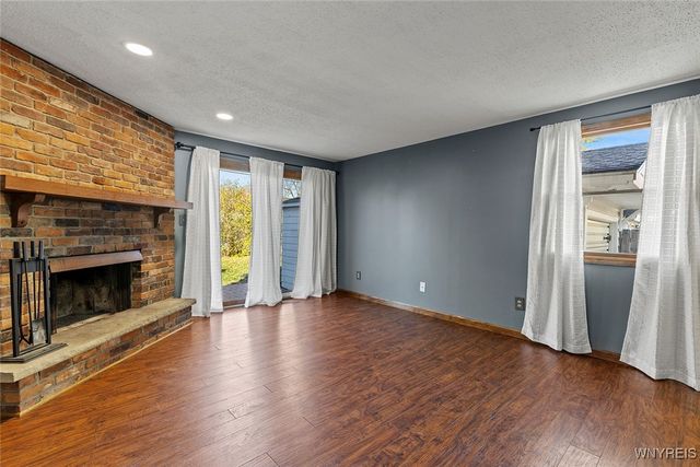 8 North Way, Tonawanda, NY 14150