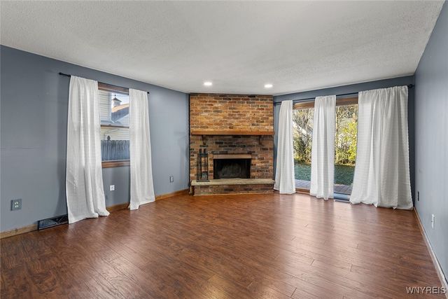 8 North Way, Tonawanda, NY 14150