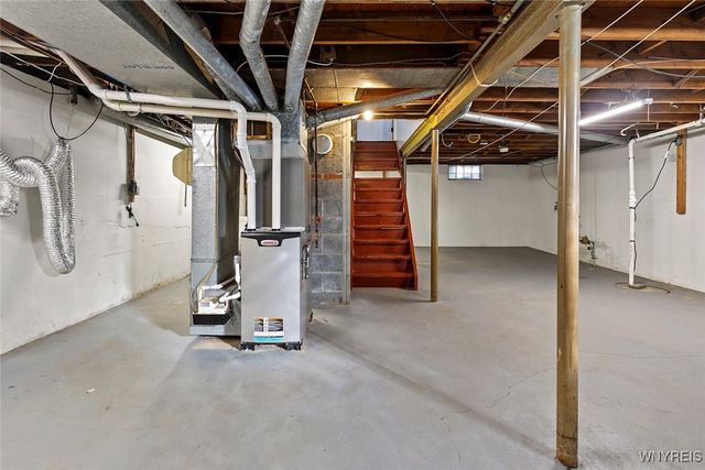 8 North Way, Tonawanda, NY 14150