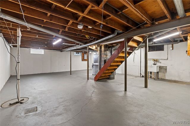 8 North Way, Tonawanda, NY 14150