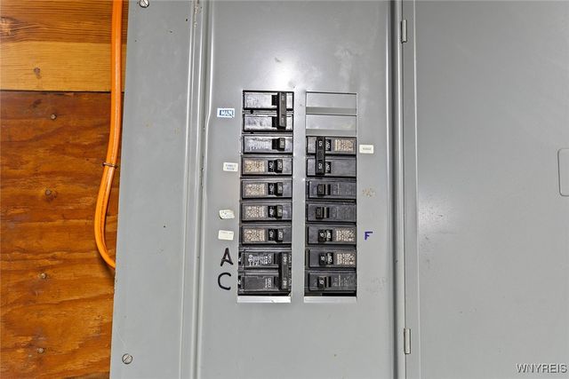 8 North Way, Tonawanda, NY 14150